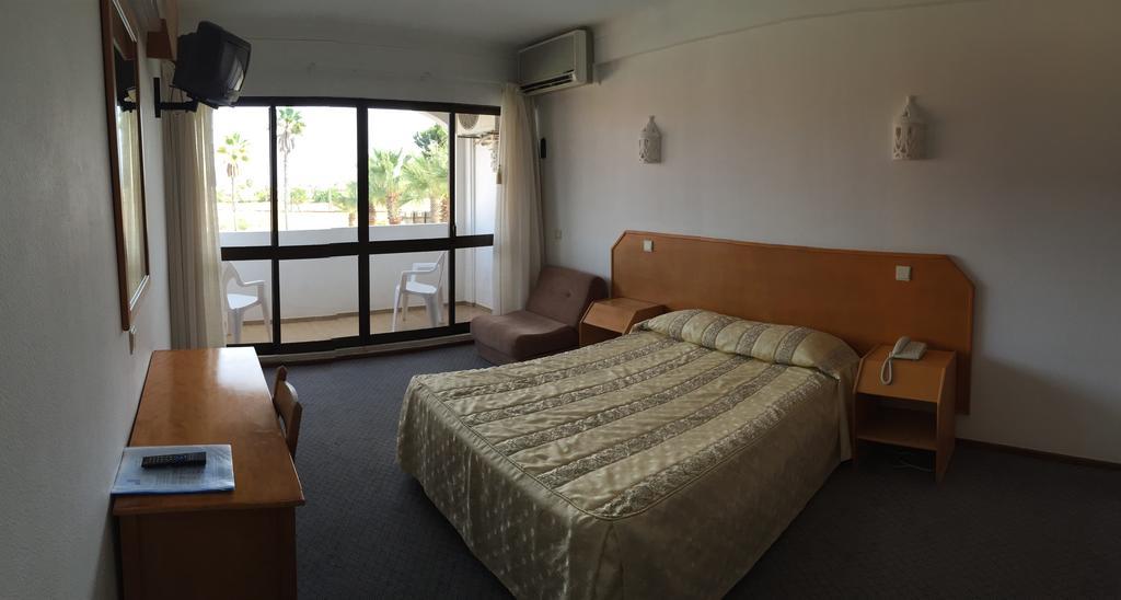 Albergaria Dom Manuel Hotel Porches  Habitación foto